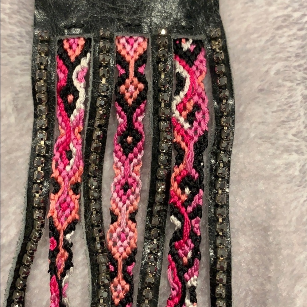 Multi stranded Wrap bracelet - Picture 4 of 5